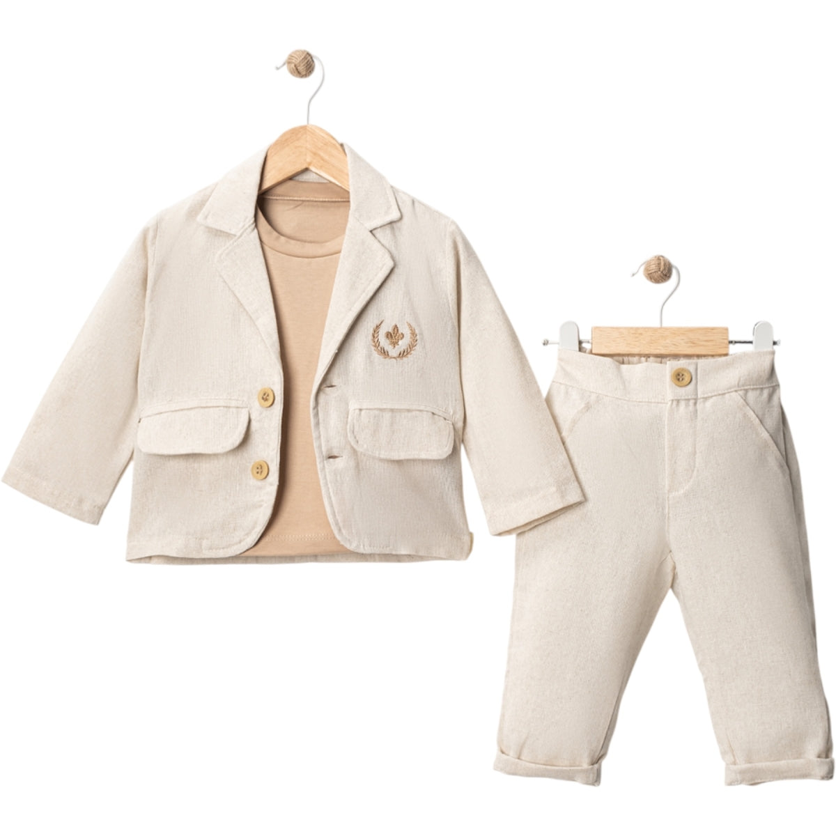 Veste en lin + pull + pantalon en lin